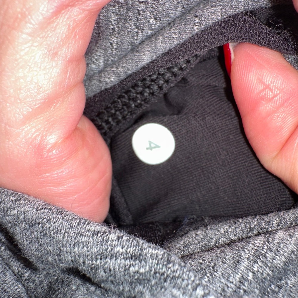 Lululemon Wrap Cardigan Jacket Charcoal Heather Snap Closure Pockets Size 4 - Picture 5 of 7